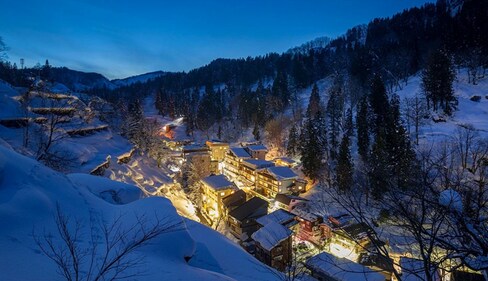 松之山温泉祭―在被积雪包围的温泉小镇悠閒的边吃边喝边散步吧