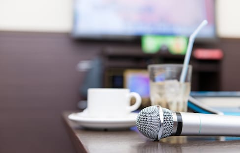 5 Reasons Why Karaoke is a Great Spot to Study