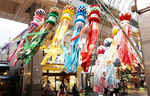 【夏日祭典】東北三大祭「仙台七夕祭」裡相互競演的傳統竹飾