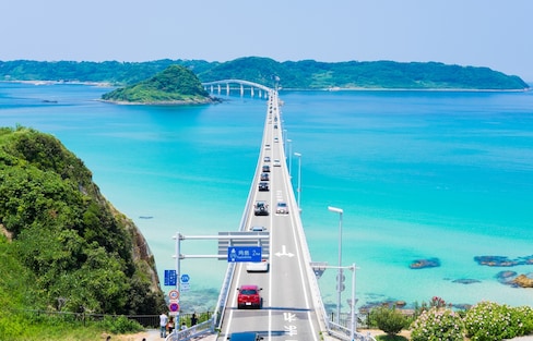 ขับรถข้ามทะเลที่สะพานสึโนะชิม่า