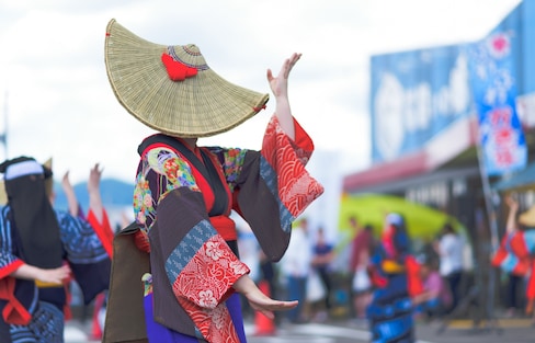 日本文化：盂兰盆节到底是不是鬼节？聊聊茄子和黄瓜的故事