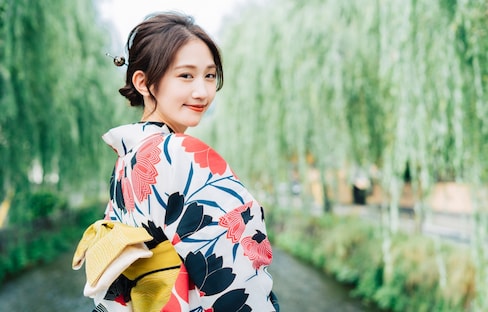 日本流行文化：樱花妹的“氛围美”是如何炼成的？学会这些你也可以！