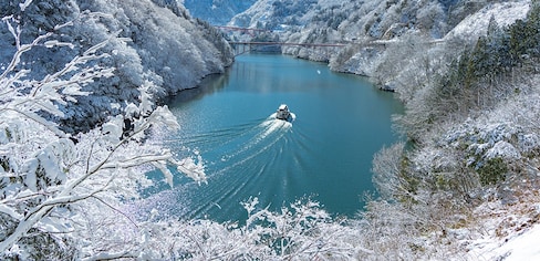 日本自由行：泛舟庄川峡——徜徉在四季不同的美丽画卷中