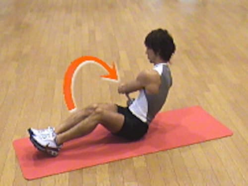 下腹も一緒に鍛えられる「ダンベルツイスト」