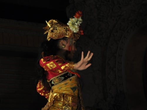 バリの伝統舞踊