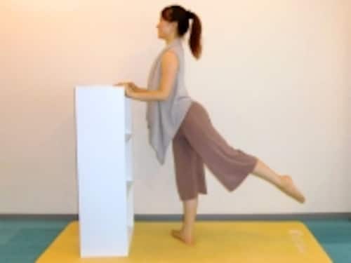 料理の隙間に、ヒップアップエクササイズ