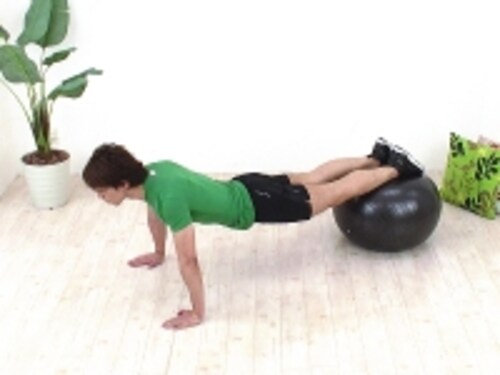 ボールニートゥチェスト ボールニートゥチェスト