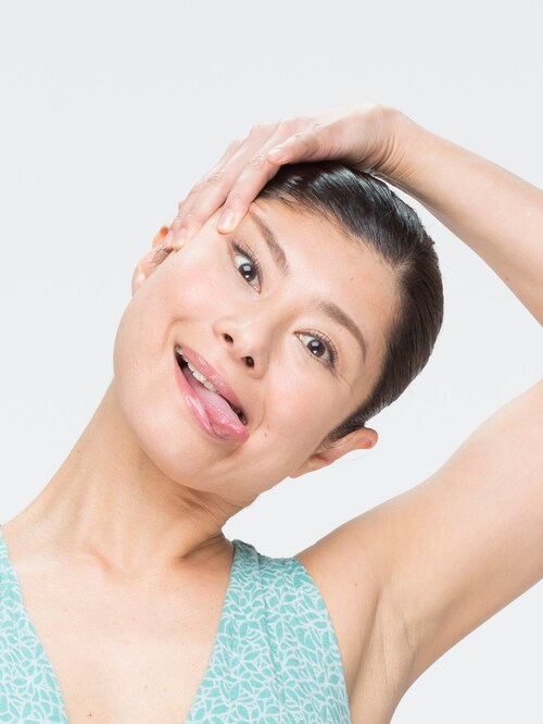 顔のリフトアップ！ 顔ヨガ10秒でたるみ解消