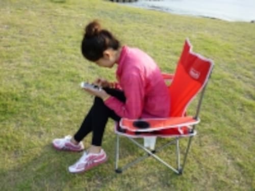 やりがちな2大「NGスマホ姿勢」