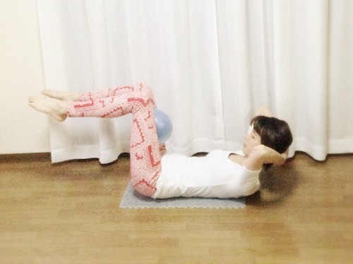 スモールボールダイエット! 100均スモールボールでエクササイズ スモールボールダイエット! 100均スモールボールでエクササイズ