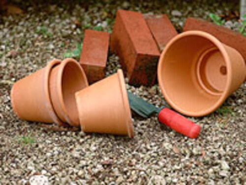 素焼き鉢を自分好みにリメイク ガーデニング 園芸 All About 素焼き鉢を自分好みにリメイク ガーデニング 園芸 All About