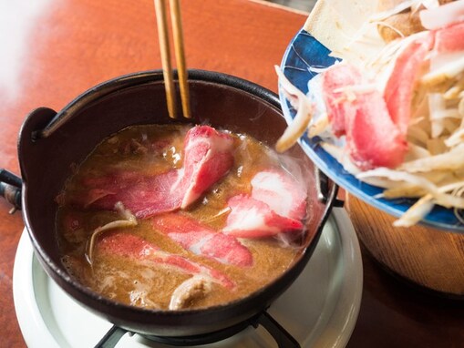 NHKが「イノシシの刺身」紹介で波紋 ジビエの生食は禁止？ルールは？