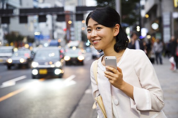 2月24日からプレミアムフライデー、どんな制度？効果や実現性は？