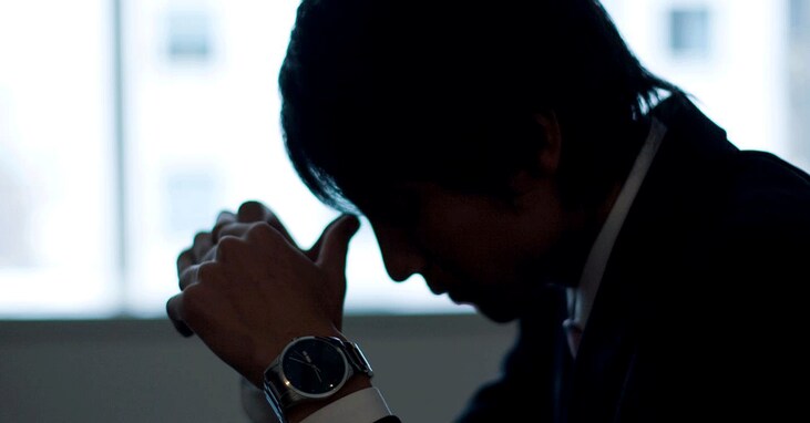 厚労省が自殺率を10年で3割減させる目標 大切な人の危機に気付く方法