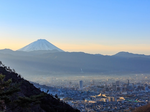 山梨県の住みたい街ランキング！ 3位「北杜市」、2位「昭和町」、1位は今年も…!?