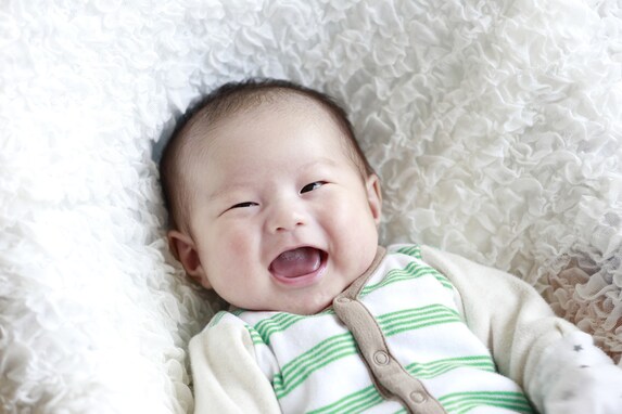 7月生まれの赤ちゃんの名前ランキング！ 男の子に人気の名前2位は「陽翔（はると）」、1位は？ 