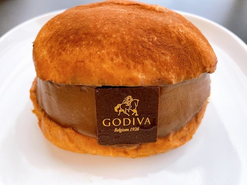 「ゴディバ」のマリトッツォを実食！ 王者の品格を感じるマリトッツォは濃厚なガナッシュとカカオの香り