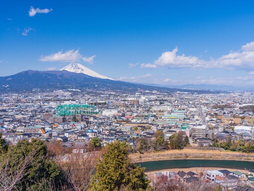 静岡県民が選ぶ「住み続けたい街」ランキング！ 3位「静岡市葵区」、2位「浜松市北区」、1位は？