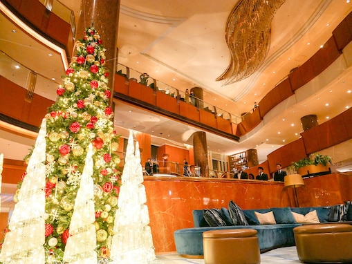 横浜ベイシェラトンでチャリティーオークションはじまる！ 横浜のプロスポーツチームもサイングッズ出品