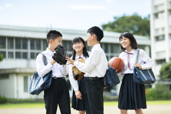 小中学生が選ぶ「2021年の漢字」ランキング！ 2位「恋」、1位は昨年から10ランクアップの漢字！