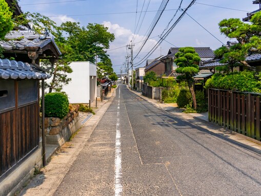 岡山県民が選ぶ「住み続けたい街」ランキング！ 3位「岡山市東区」、2位「浅口市」、1位は？