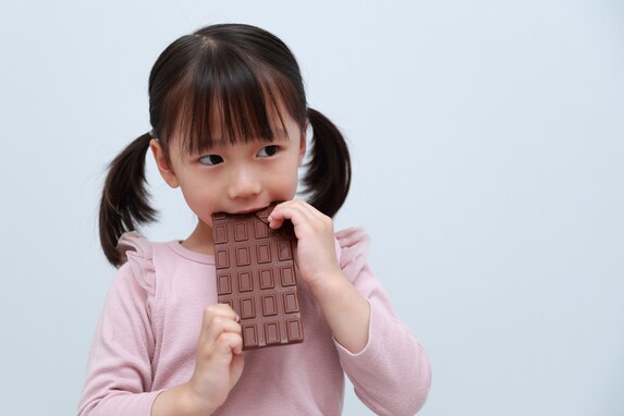 子どもが好きなチョコレート菓子ランキング！ 2位「ポッキー」を抑えた1位は？