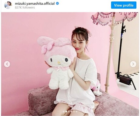 乃木坂46・山下美月の美脚にうっとり。PEACH JOHN撮影のマイメロとのツーショットがかわいすぎる！