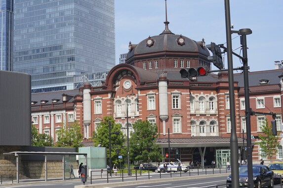 「東京駅」まで30分以内の「中古マンション」の価格相場が安い駅ランキング！ 2位は「竹ノ塚駅」、1位は？