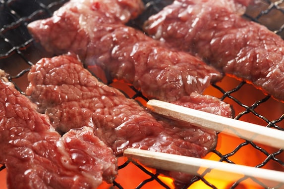 好きな焼き肉チェーン店ランキング！ 3位「叙々苑」、2位「焼肉きんぐ」、1位は？ 【約360人調査】