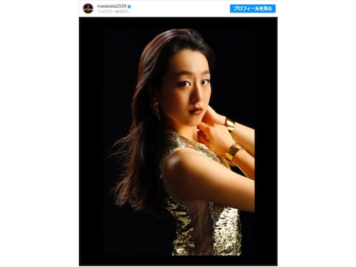 「神々しい」浅田真央、色っぽさを感じる美しいショット披露！ 「クールビューティーな真央ちゃん」