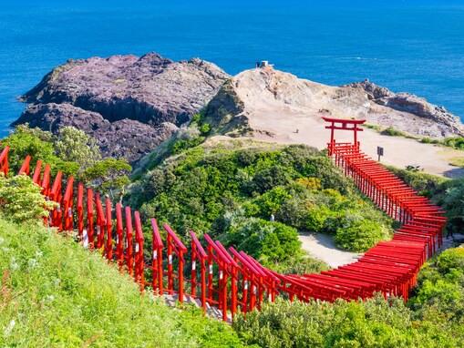 【日本の絶景クイズ】この神秘的な景色が見られるのはどの都道府県？