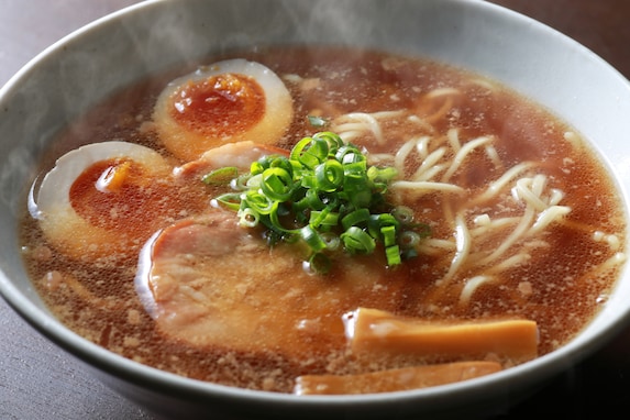 小田急線でおいしいラーメン屋が多いと思う駅ランキング！ 3位「下北沢」、2位「町田」を抑えた1位は？