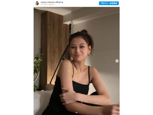 西内まりや、デコルテあらわなキャミ姿で貴重な家コーデ披露！ 「何この自然体な可愛さ」「なりたい顔すぎ」