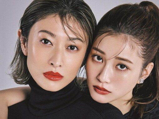 「もはや神々しい」山田優＆めるるの密着モデルツーショットに「え、めっちゃかっこいい」「姉妹のよう」