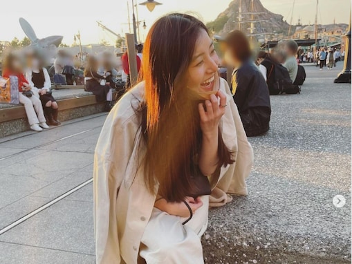 新木優子、家族でディズニーを楽しむプライベートショット公開！ 「バレないのが凄い」「鼻高っっっっ！」