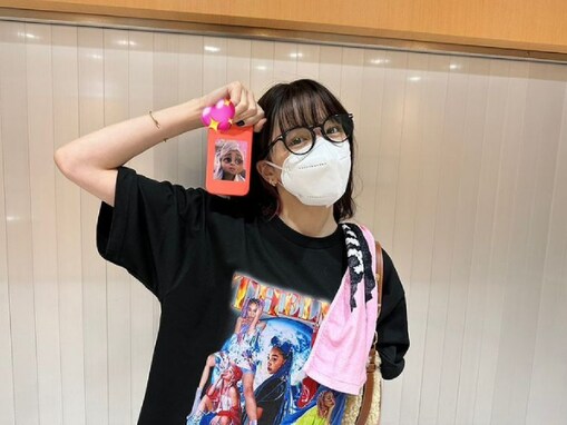 永野芽郁、推し活するかわいすぎる姿にファン歓喜！ 「オタク芽郁ちゃんw」「黒縁メガネめっちゃ似合ってる!!」