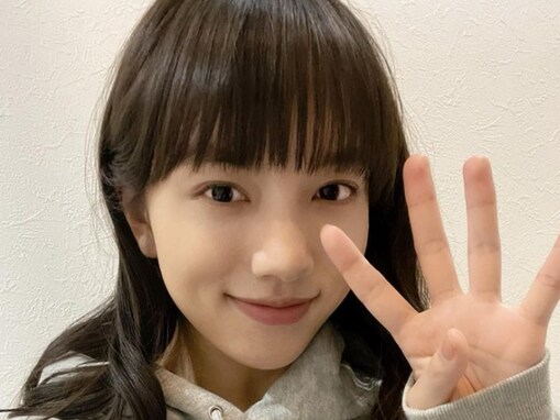 清原果耶、かわいすぎる自撮りショット披露に「破壊力半端じゃない」「天使が舞い降りてきた」とファン歓喜！