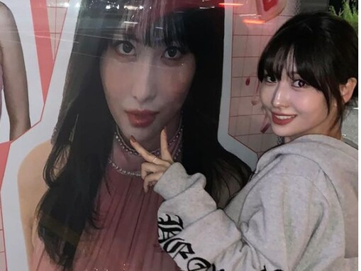 TWICE・モモ、人気YouTuber「マーキュリー商事」作成のバースデー広告とツーショット披露でファン歓喜！