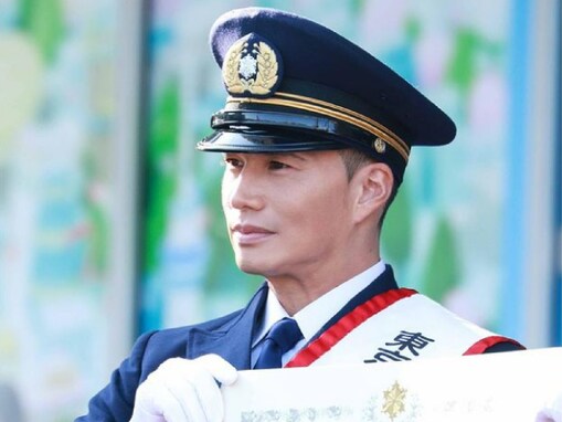 市原隼人、イケメンすぎる制服姿を披露！ 「何これっ!?めちゃくちゃ素敵」「似合いすぎのカッコ良すぎです」