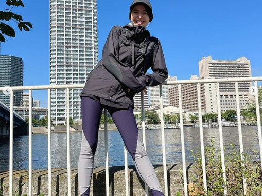 長澤まさみ、加工なしのスタイル抜群オフショット公開で「足が長すぎます！！」「美しすぎて神々しい」の声