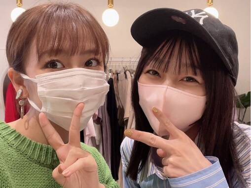 高橋みなみ、「実は同い年」須田亜香里と“神”ツーショット！ 「奇跡の'91年組」「超珍しい取り合わせ」