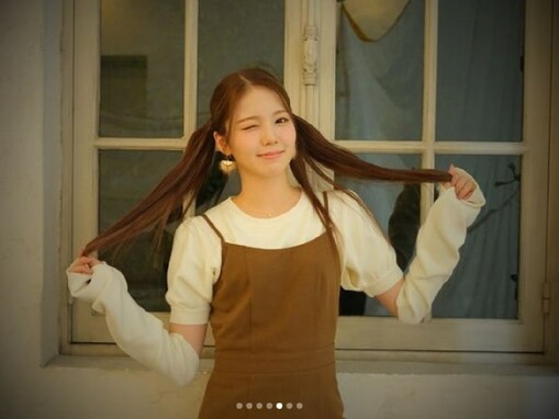 NiziU・アヤカ、かわいすぎる茶髪ツインテール姿を披露！ 「破壊力ヤバい」「美しすぎて天使が舞い降りたかと」