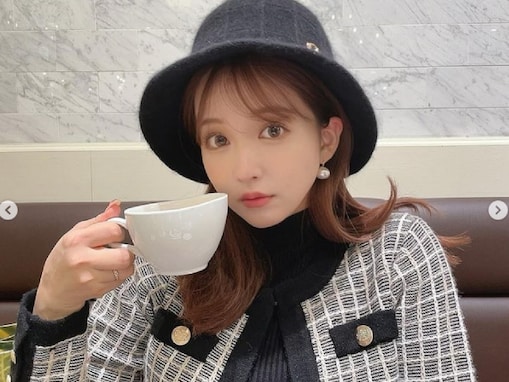 三上悠亜、“ママとお出かけ”プライベートショット公開！ 「お母さんと仲良いの羨ましいです！」「いつも綺麗」