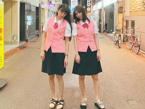 「可愛いすぎん？」内田理央、長井短とのミニスカショット披露！ 共通点の多さに「まさに運命的出会い」の声