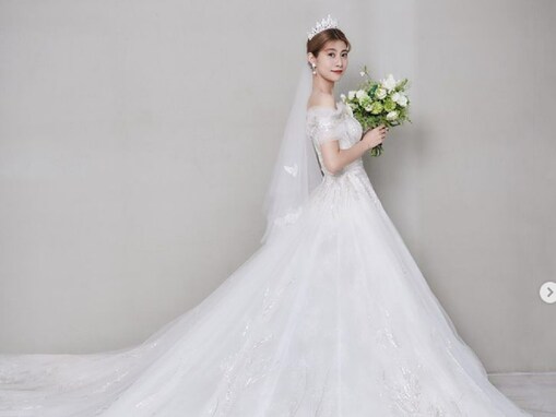 元AKB48・阿部マリア、結婚？ 壮大な純白ウエディング姿を披露！ 「びっくりました、でも可愛い」「結婚報告かと」