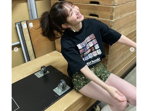 田中碧と真剣交際中の鈴木愛理、太ももあらわなショーパン姿披露！ 「美脚すぎ!!」「ポニテ最高に可愛い」