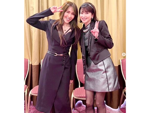 工藤静香、ミニスカで美脚あらわな森高千里と美女ツーショット！ 「ママとは思えない可愛さ」「若い！」