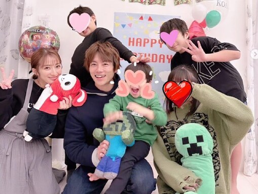 杉浦太陽、三男の誕生日に妻・辻希美＆子ども大集合ショット公開！ イケメンの雰囲気漂うかわいらしい姿を披露