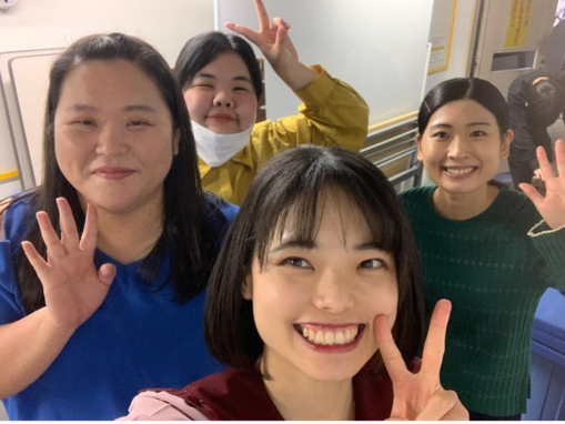 ぼる塾、育休から復帰の美人ママ・酒寄希望を含む4人ショット披露！ 「唯一無二の4人」「4人の空気感が大好き」