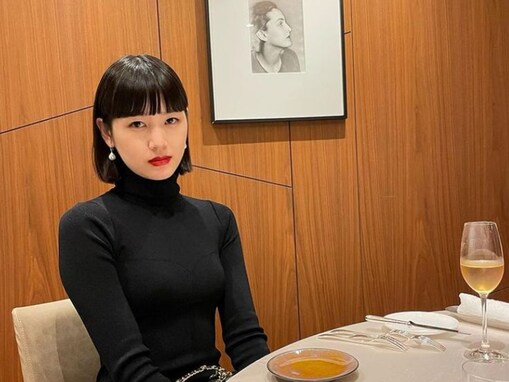 “笑わない男”稲垣啓太、妻・新井貴子の誕生日を祝う「笑わない嫁w」「旦那と合わせてきた」とツッコミ殺到